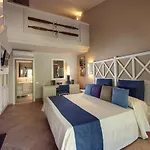 Conrad Laguna Sardinia Resort Chia