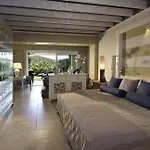 Conrad Laguna Sardinia Resort 5*