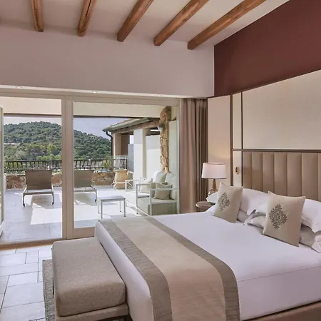 Semesteranläggning (resort) Conrad Laguna Sardinia 5*