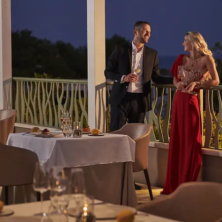 Conrad Laguna Sardinia 5*