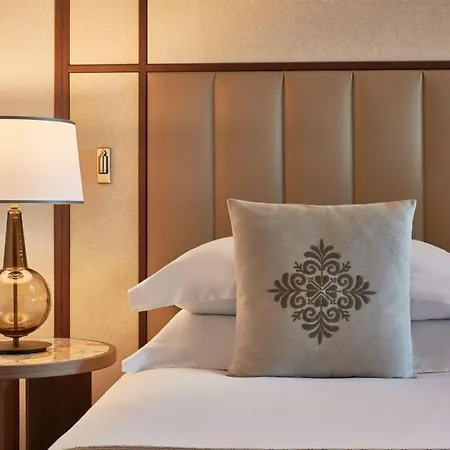 Conrad Laguna Sardinia 5* 奇亚