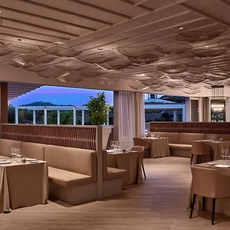 Conrad Laguna Sardinia אתר נופש 5*