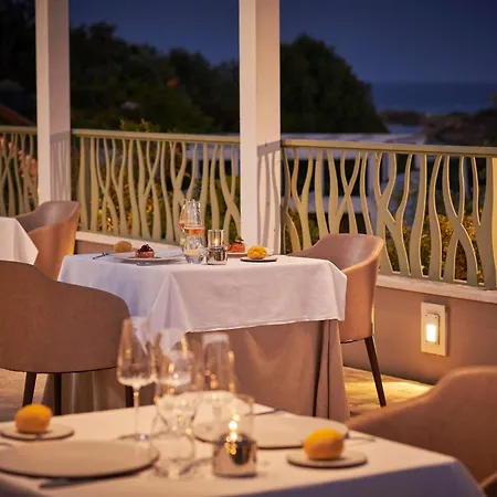 Üdülőközpont Conrad Laguna Sardinia Chia