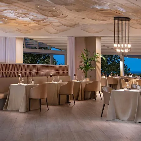 Conrad Laguna Sardinia Üdülőközpont 5*