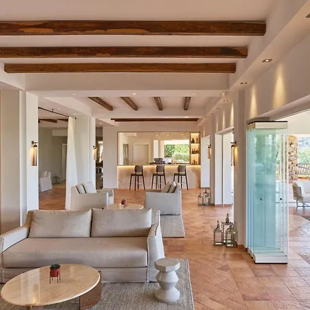 Conrad Laguna Sardinia