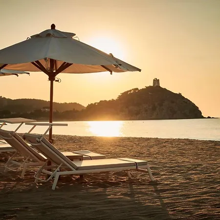 Conrad Laguna Sardinia 5* キア