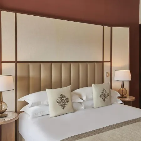 אתר נופש Conrad Laguna Sardinia 5*
