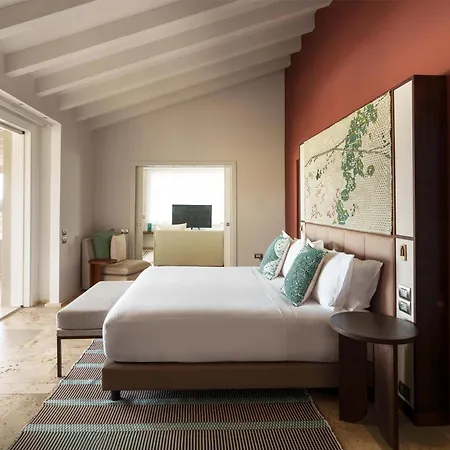 Conrad Laguna Sardinia リゾート キア
