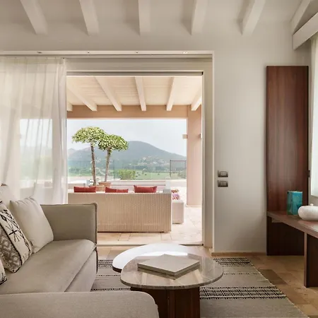Conrad Laguna Sardinia