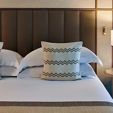 Conrad Laguna Sardinia Resort 5*