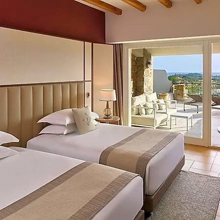 Conrad Laguna Sardinia