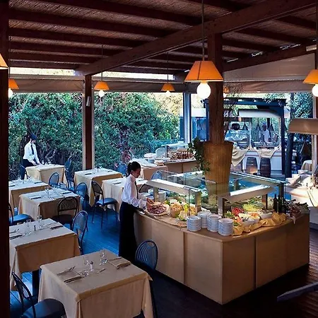 Conrad Laguna Sardinia 5* קיה